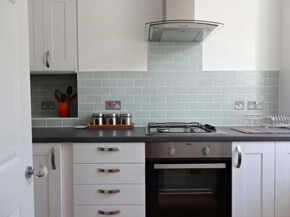 Regency Apartment - Marine Square By Crown Gardens Holiday Homes Brighton Bagian luar foto