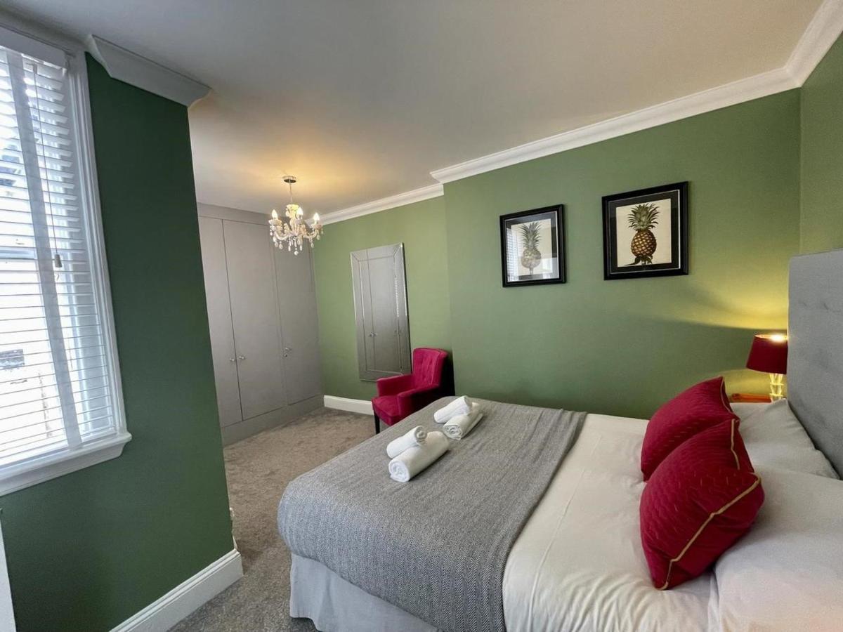 Regency Apartment - Marine Square By Crown Gardens Holiday Homes Brighton Bagian luar foto